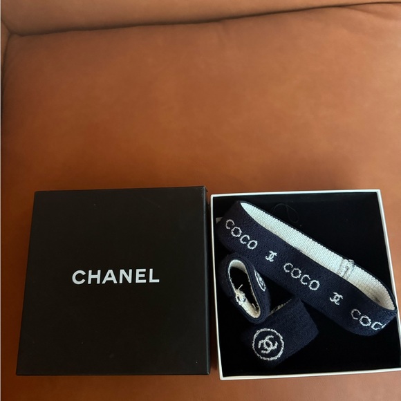 CHANEL Black and White Belt Collection